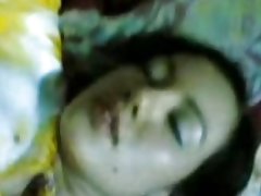 Malajas - awek baju kurung kuning